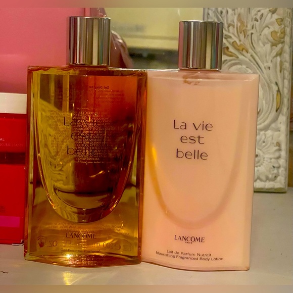 TRULY BEAUTY, JUICE BEAUTY, FIRST AID BEAUTY, COSRX, LANCÔME, and ELEMIS! - Picture 4 of 6